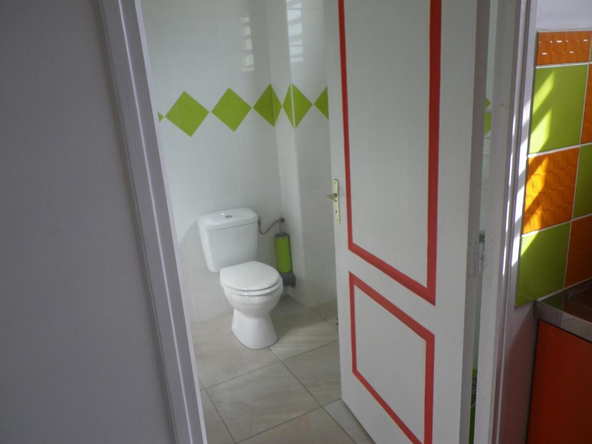 Immeuble Nebot Apartment Grand-Bourg  Bagian luar foto